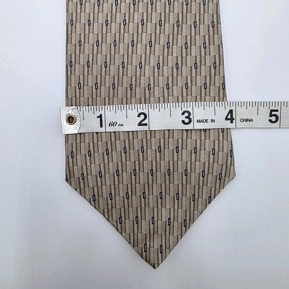 Stafford Executive Men's Brown Geometric 100% Silk Tie Made In Italy Necktie